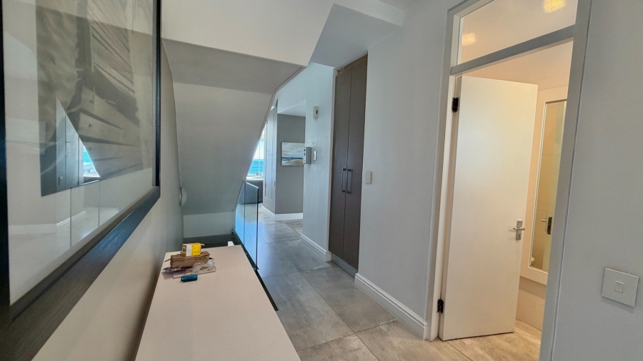 To Let 4 Bedroom Property for Rent in Gordons Bay Village Western Cape